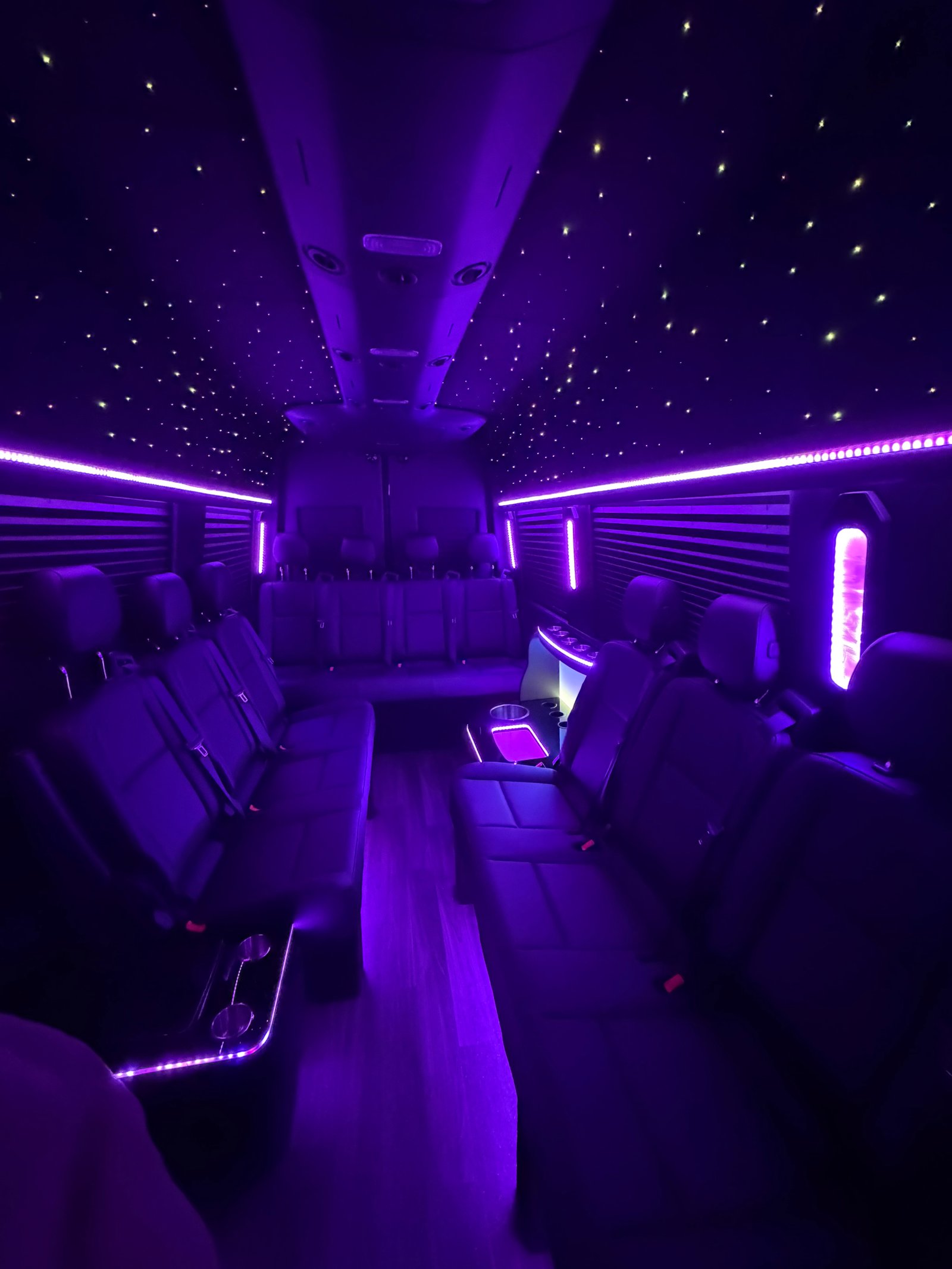 A1 Limousine Chicago Luxury Limo Airport Transfers a1-limousine-chicago-luxury-limo-airport-transfers
