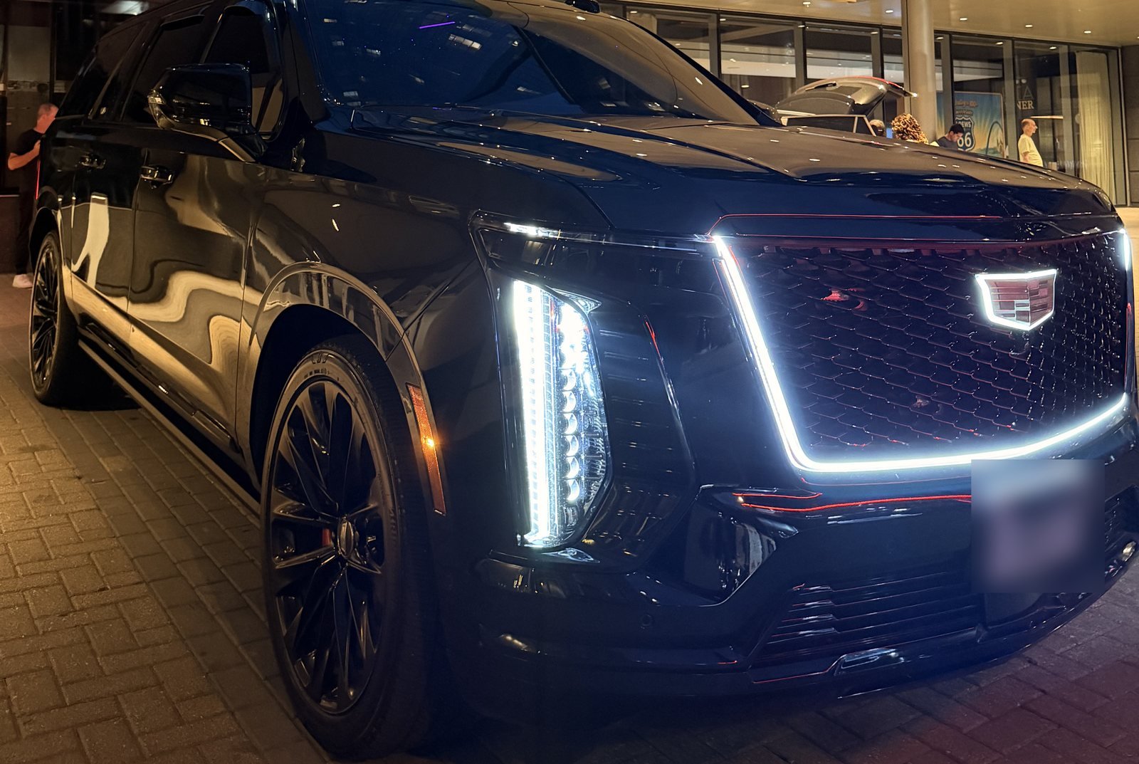 Chicago luxury SUV airport car service — A1 Limousine Cadillac Escalade